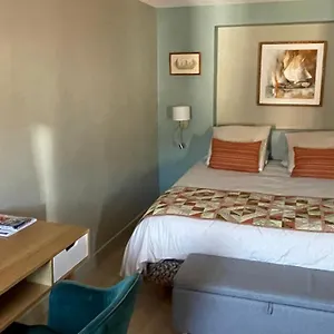 placeblacheapparts.fr-provencehotel.com/