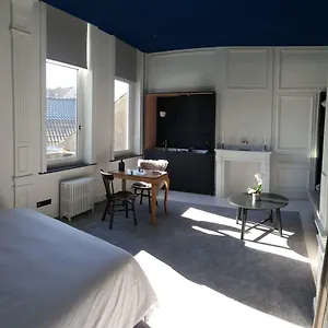 La Des Champs Homestay Lille