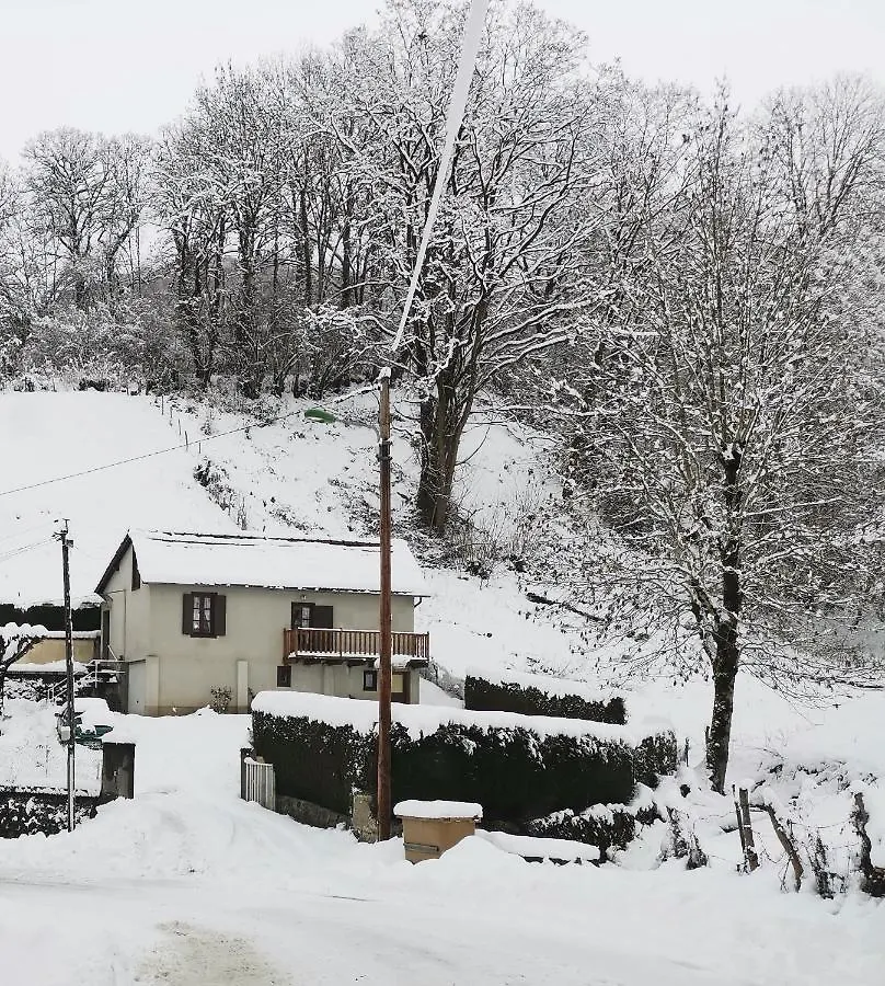 Holiday home Maison D'Hote, Gite, La Maisonnette Vic-sur-Cere France