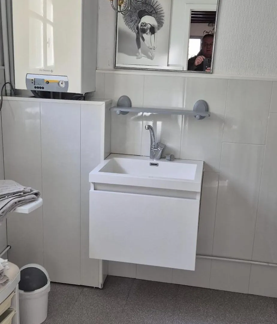 Holiday home Maison D'Hote, Gite, La Maisonnette Vic-sur-Cere France